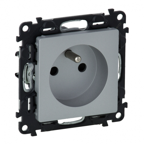 LEGRAND - GNIAZDO POJEDYNCZE Z UZIEMIENIEM  2P+Z Z PRZESŁONAMI ZACISKI AUTOMATYCZNE 16A 250V IP20 ALUMINIUM VALENA LIFE - 753380