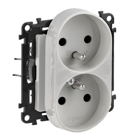 LEGRAND - GNIAZDO PODWÓJNE Z UZIEMIENIEM ALUMINIUM VALENA LIFE - 753390