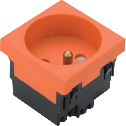 HAGER - GNIAZDO POJEDYNCZE Z UZIEMIENIEM 2P+Z BEZHALOGENOWE ZACISKI AUTOMATYCZNE 45X45MM 16A 250V CZERWONY TEHALIT GB-EG - EER1333020