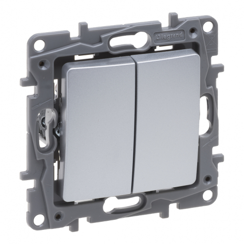 LEGRAND - NILOE SELECTION - ŁĄCZNIK SCHODOWY PODWÓJNY 10 AX ALUMINIUM - 762102