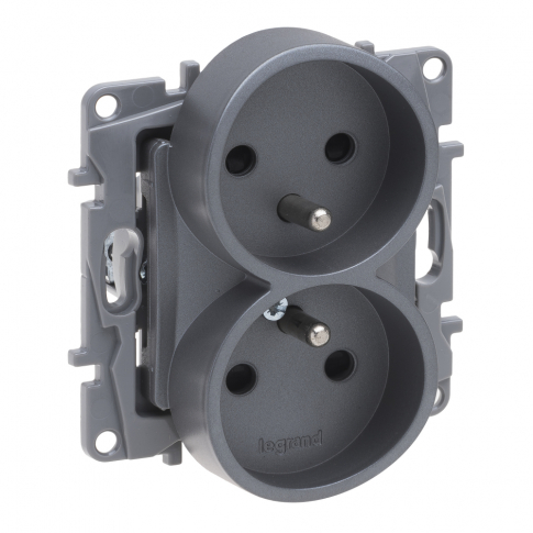 LEGRAND - NILOE SELECTION - GNIAZDO 2 X 2P+Z DO RAMEK WIELOKROTNYCH (Z PRZESŁONĄ, ZACISKI ŚRUBOWE) STAL - 762342