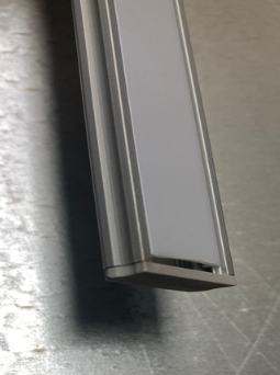 POLTRONIC - PROFIL ALUMINIOWY NATYNKOWY NTA DO TAŚM LED DŁUGOŚĆ 202CM SZEROKOŚĆ 1.6CM SREBRNY ANODOWANY Z KLOSZEM MLECZNYM I DWOMA ZAŚLEPKAMI - PC031610