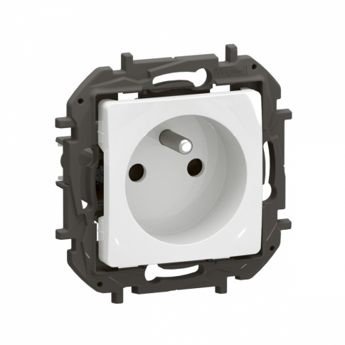 LEGRAND - NOWE NILOE - GNIAZDO 2P+Z Z PRZESŁONĄ, ZACISKI ŚRUBOWE 16 A - 250 V~ BIAŁE - NP3102WH