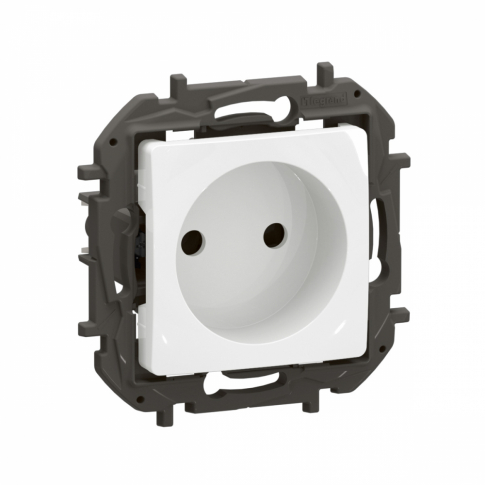 LEGRAND - NOWE NILOE - GNIAZDO SCHUKO 2P Z PRZESŁONĄ, ZACISKI ŚRUBOWE 16A -250V~  BIAŁE - NP3199WH