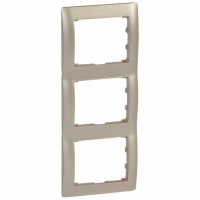 LEGRAND - RAMKA POTRÓJNA PIONOWA TITAN SISTENA LIFE - 771407