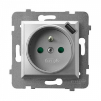 OSPEL - GNIAZDO POJEDYNCZE Z UZIEMIENIEM 2P+Z Z PRZESŁONAMI ZACISKI AUTOMATYCZNE Z ŁADOWARKĄ USB 16A/230 USB 5V/2.1A IP20 SREBRNY ARIA - GP-1UZPUSB/m/18