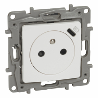 LEGRAND - NILOE - GNIAZDO 2P+Z PŁASKIE  16 A - 250 V~ + USB TYP C W PLAKIETCE (Z PRZESŁONĄ, ZACISKI AUTOMATYCZNE) BIAŁE - 764536