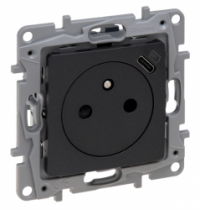 LEGRAND - GNIAZDO POJEDYNCZE Z UZIEMIENIEM 2P+Z PŁASKIE+USB TYP C W PLAKIETCE Z PRZESŁONAMI ZACISKI AUTOMATYCZNE 16A 250V ANTRACYT NILOE SELECTION - 762296