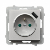 OSPEL - GNIAZDO POJEDYNCZE 2P+Z Z UZIEMIENIEM Z ŁADOWARKĄ USB 5V/2.1A SREBRO MAT SONATA - GP-1RZPUSB/m/38