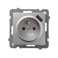 OSPEL - GNIAZDO POJEDYNCZE Z UZIEMIENIEM 2P+Z Z PRZESŁONAMI ZACISKI AUTOMATYCZNE Z ŁADOWARKĄ USB 16A/230 USB 5V/2.1A IP20 SREBRNY AS - GP-1GZPUSB/m/18